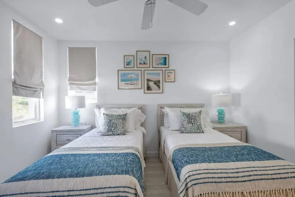 The Seahorse Family Villa, Barbados Saint James Villa